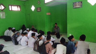 SMP Dirgahayu Kedungadem Gelar Turba dan Bagikan Zakat Fitrah di SD Wilayah Kedungadem