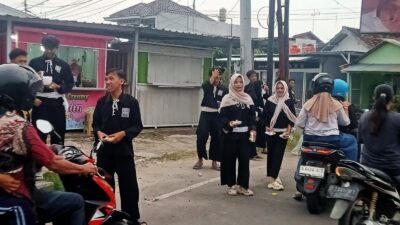 SH Terate Rayon Ledok Kulon Bagikan 600 Paket Takjil